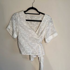 Linen Eyelet White Convertible Wrap Top